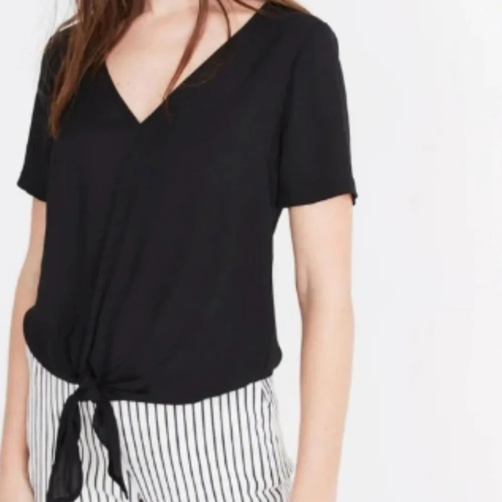 Madewell Novel Tie-Front Top Black Blouse Drapey V-Neck Short Sleeve size xxs